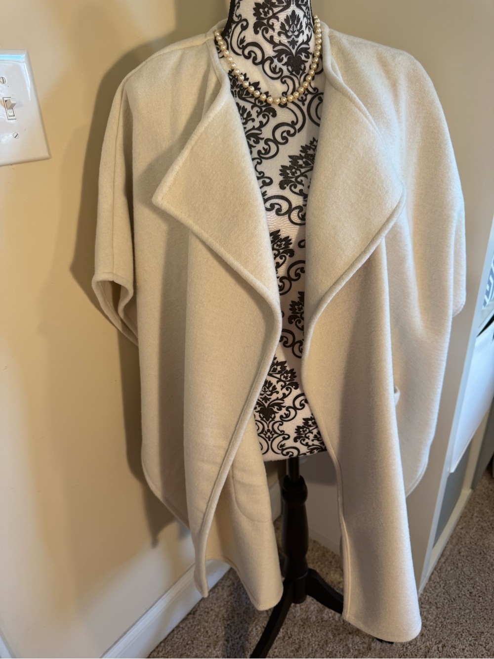 Loft Cream Open-Front Women's Wool Blend Wrap NWT
